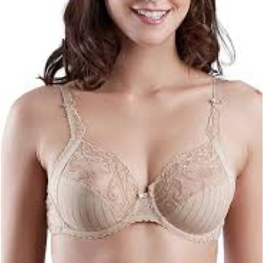 NWT Chantelle Cachmire 3 part bra